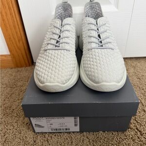 Ecco Women's Therap W Light Gray Textured Athletic Shoes